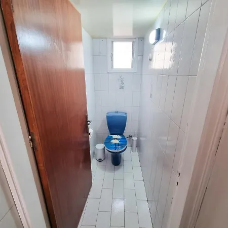 Luxury - Smart Tv With Netflix