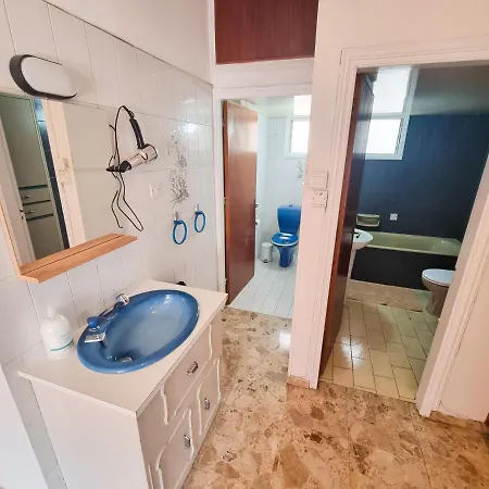 Luxury - Smart Tv With Netflix *